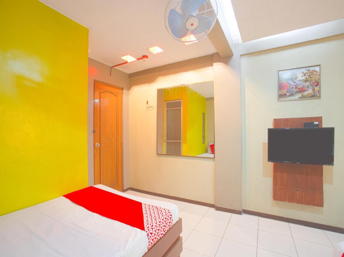 Oyo 802 Ka Farah'S Inn Antipolo Kültér fotó