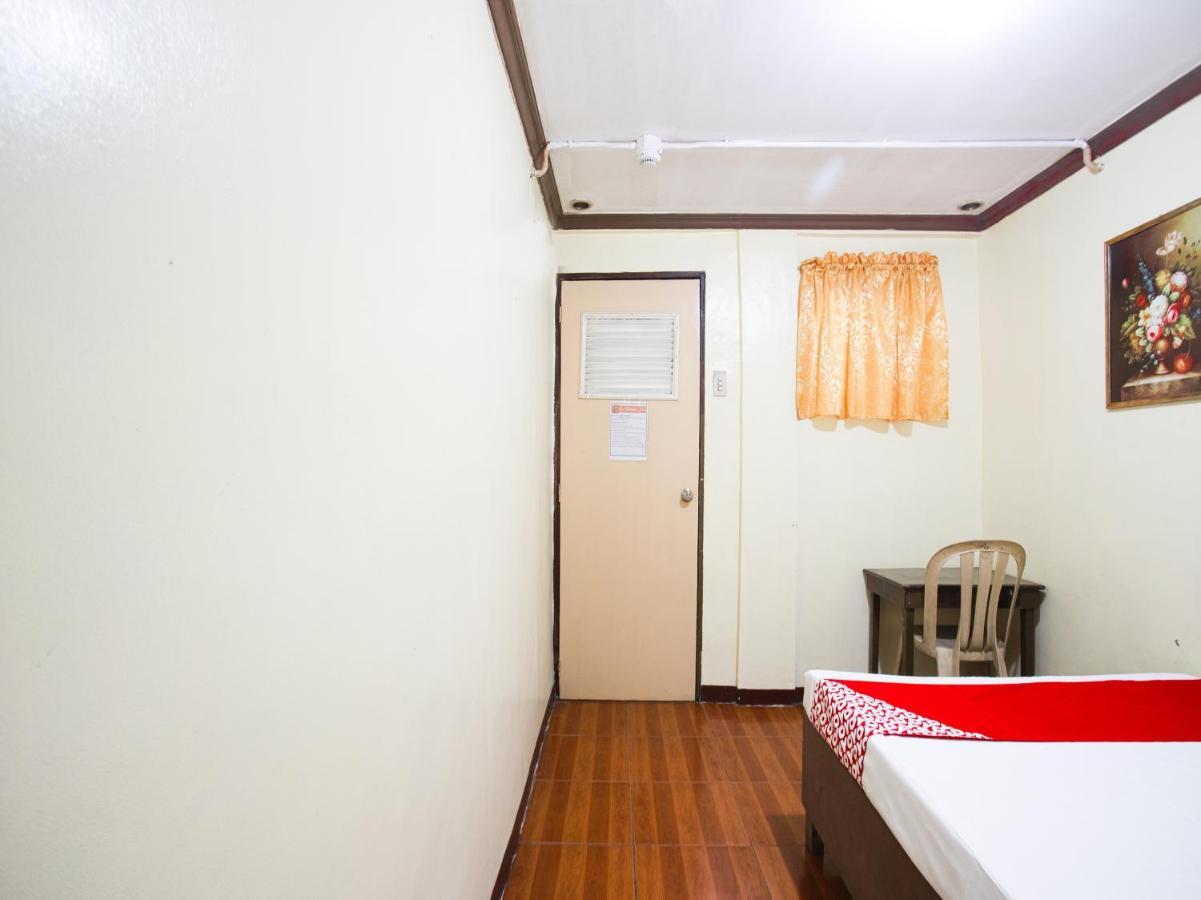 Oyo 802 Ka Farah'S Inn Antipolo Kültér fotó