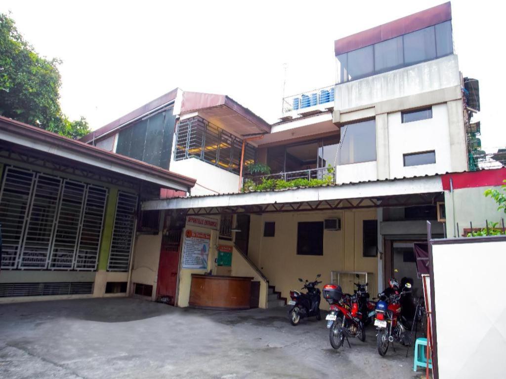 Oyo 802 Ka Farah'S Inn Antipolo Kültér fotó